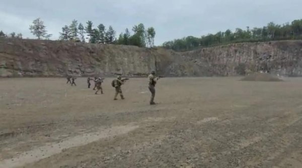 哈尔滨配资公司 “魁北克造反兵团”亡了！加拿大4军人被捕时已囤83支枪